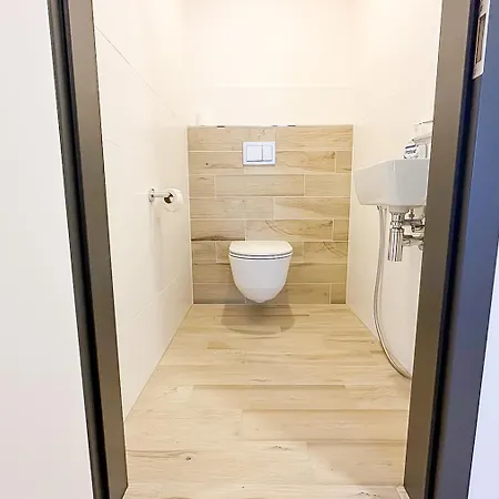 New 3kk Apartment: Holesovice Heart Apartmán