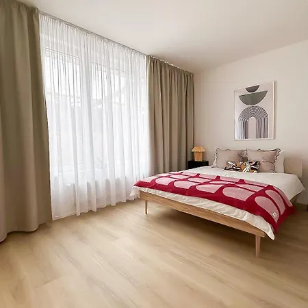 New 3kk Apartment: Holesovice Heart Praha